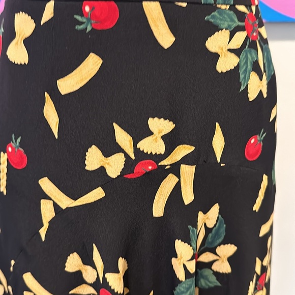 Moschino Cheap and Chic silk pasta skirt Rare. - Picture 3 of 11